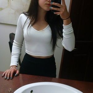 Forever21 White crop long sleeve Blouse